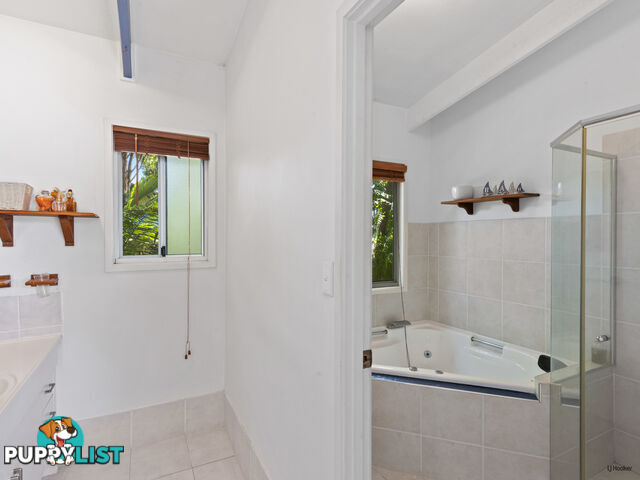 3 Rottnest Court ELANORA QLD 4221