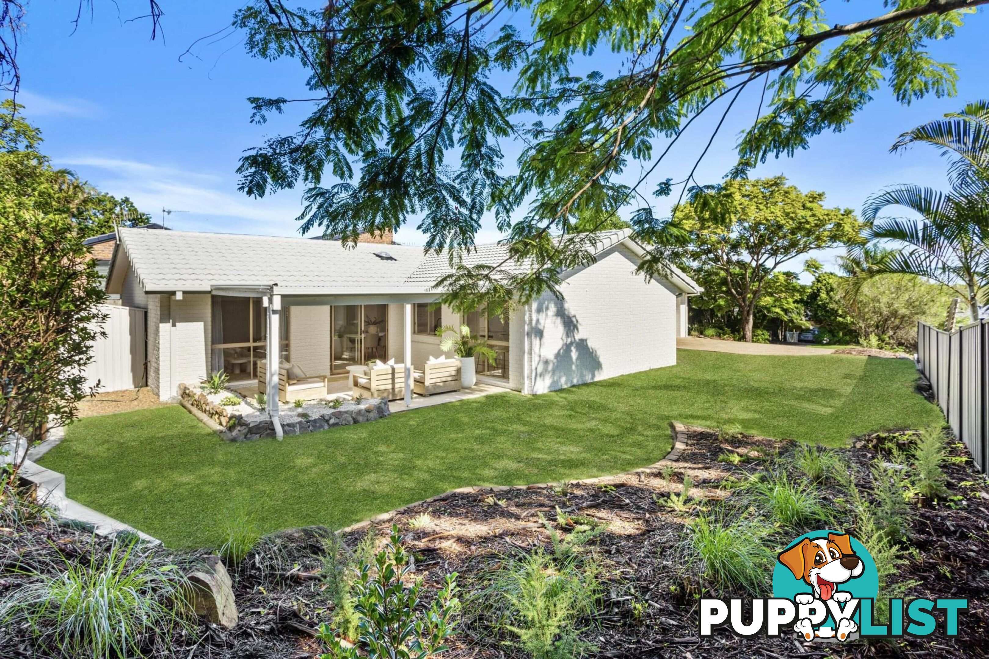 75 Bienvenue Drive CURRUMBIN WATERS QLD 4223