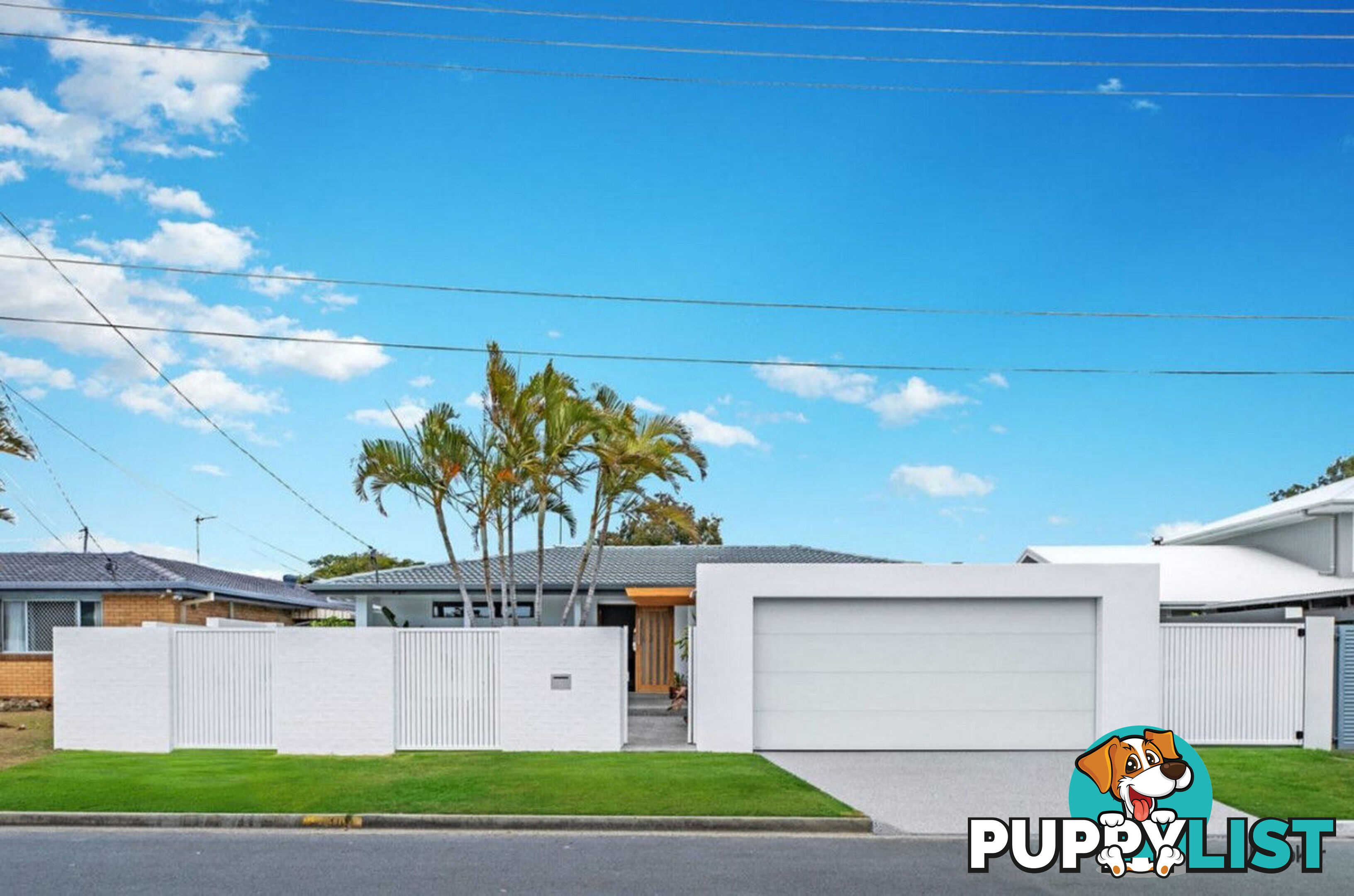 10 Curlew Crescent BURLEIGH WATERS QLD 4220