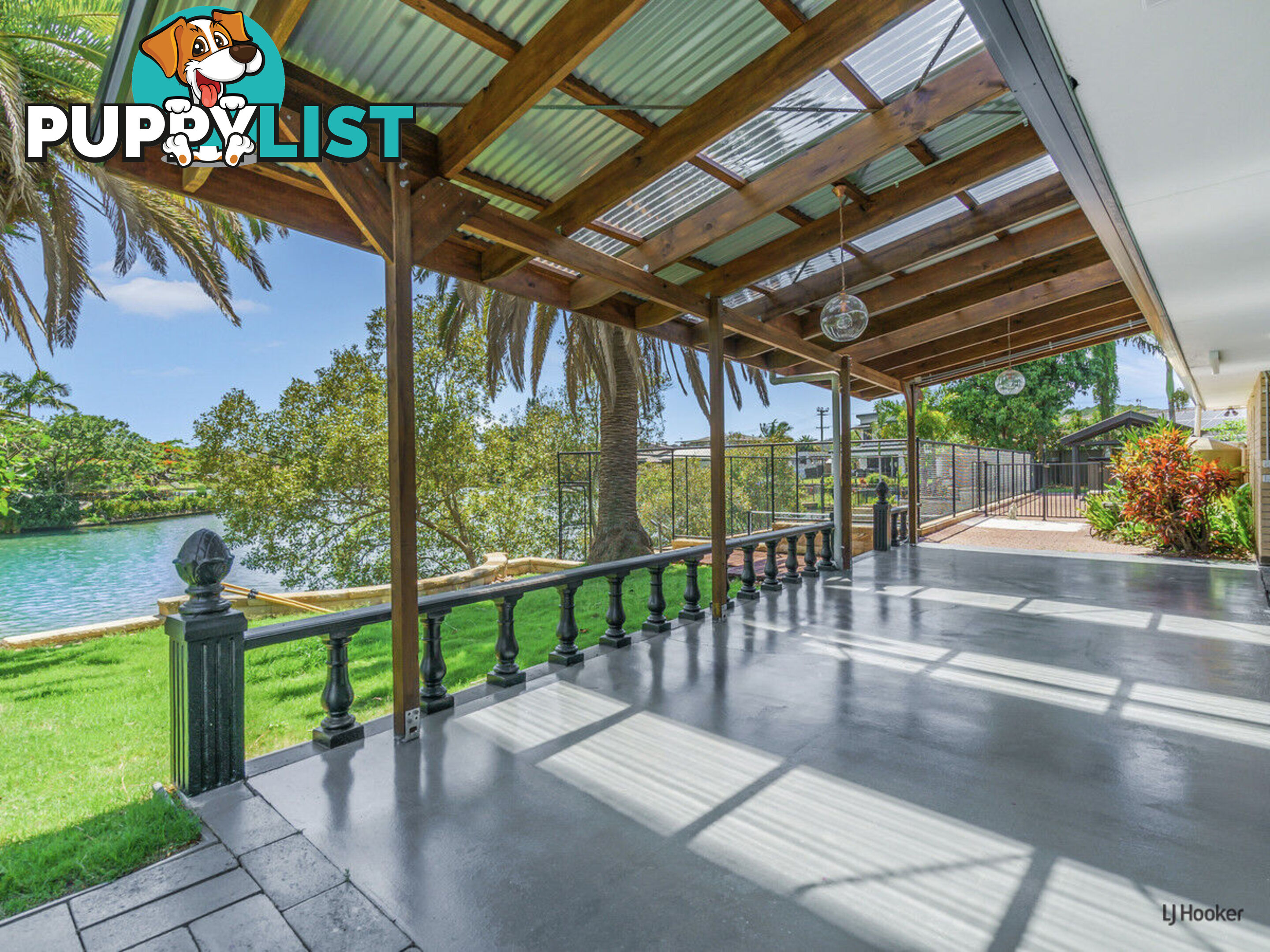 5 Prudhoe Place CURRUMBIN WATERS QLD 4223