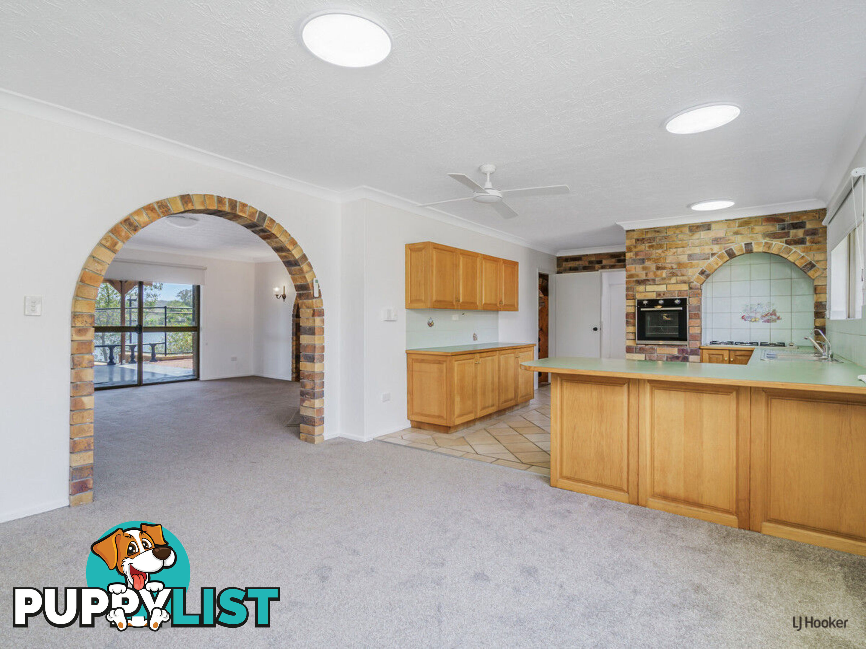 5 Prudhoe Place CURRUMBIN WATERS QLD 4223