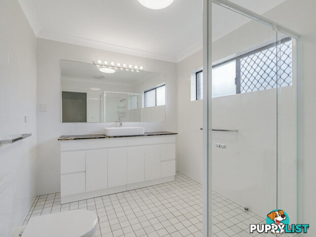 5 Prudhoe Place CURRUMBIN WATERS QLD 4223