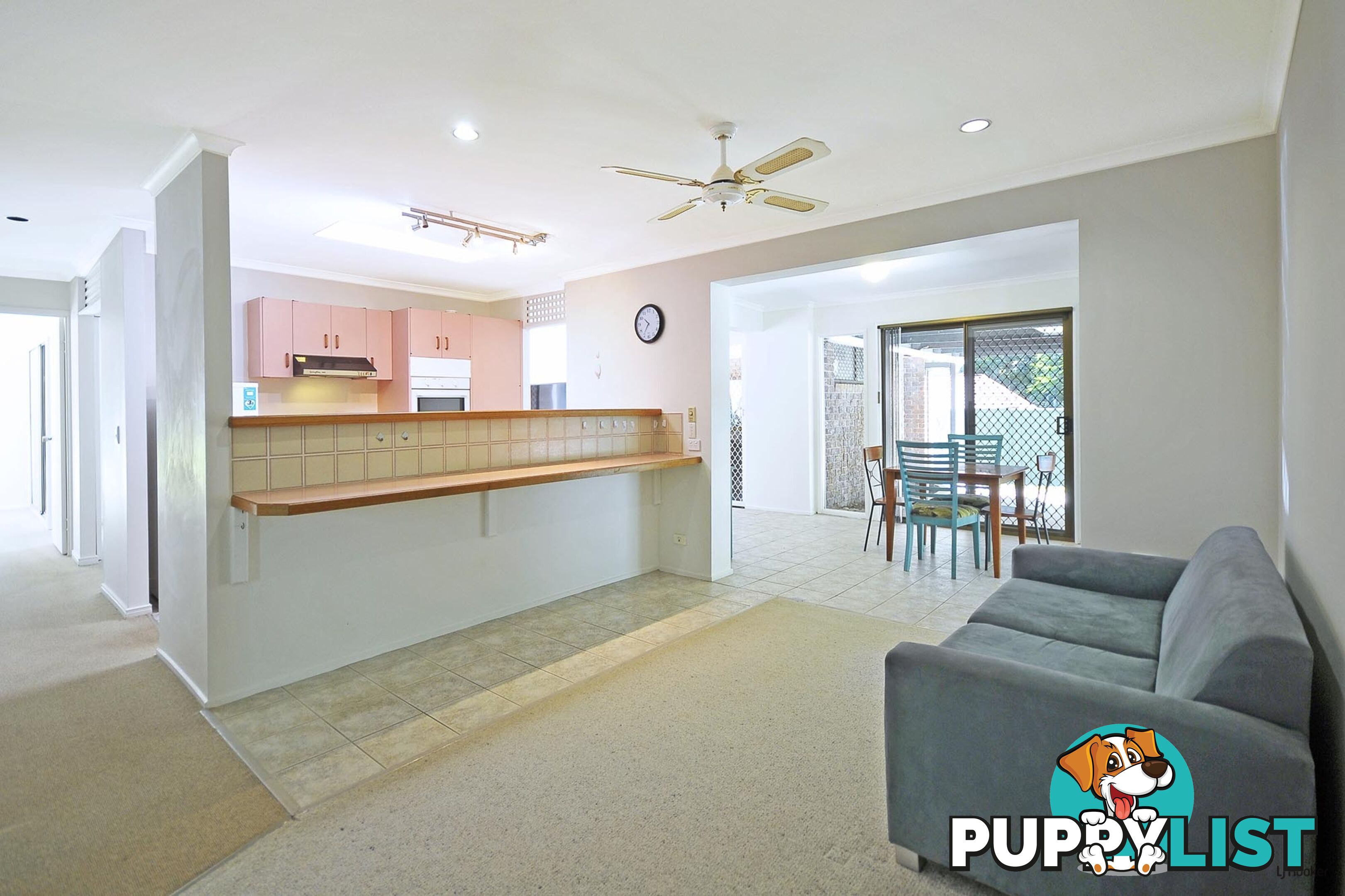 20 Hillcot Street CURRUMBIN WATERS QLD 4223