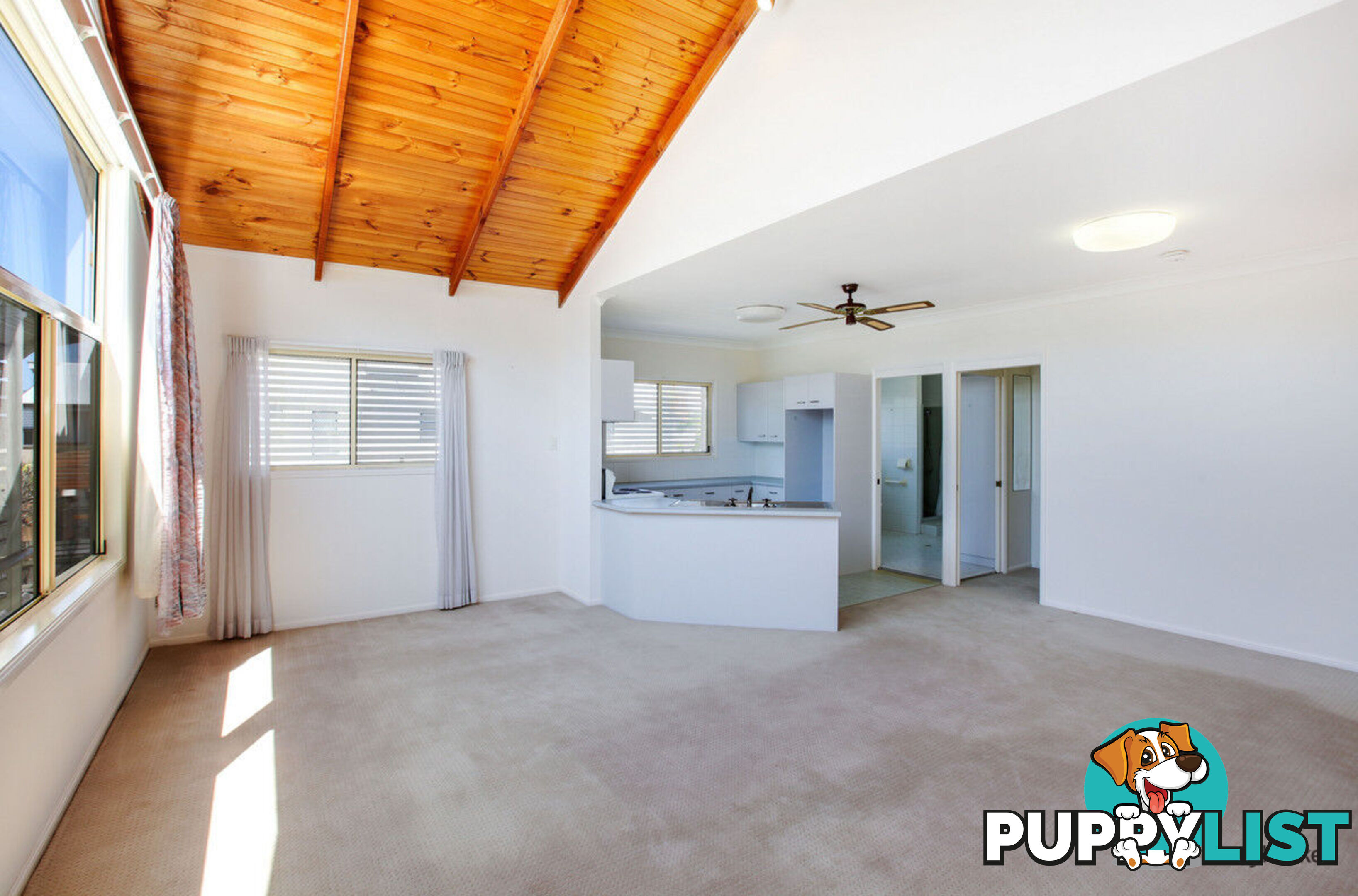 2/115 Petrel Avenue MERMAID BEACH QLD 4218