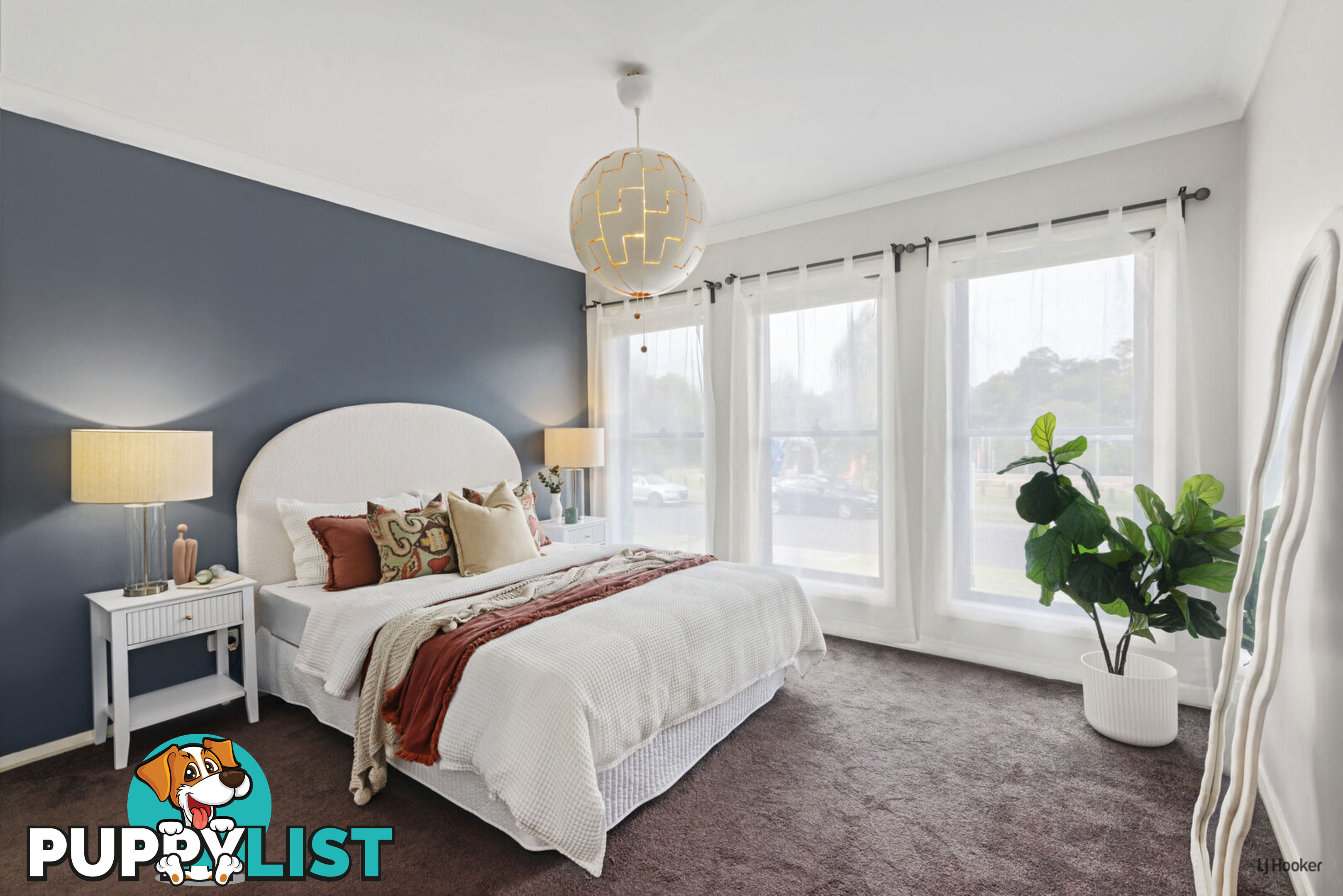 33 Sapphire Place ELANORA QLD 4221