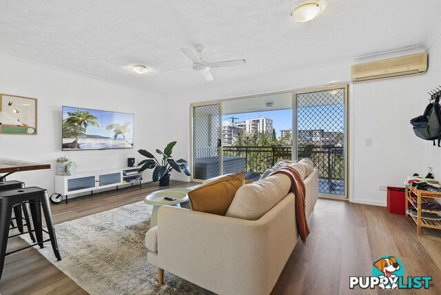 30/1198 Gold Coast Highway PALM BEACH QLD 4221