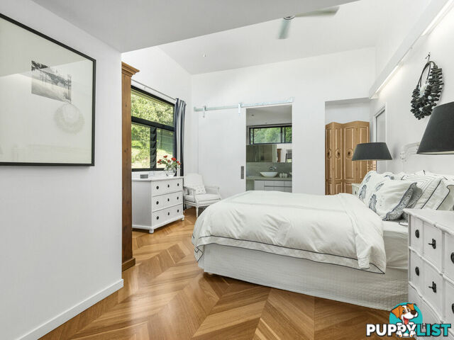 6 Yagoi Place CURRUMBIN VALLEY QLD 4223