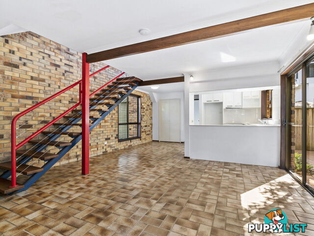 1/34 Jefferson Lane PALM BEACH QLD 4221
