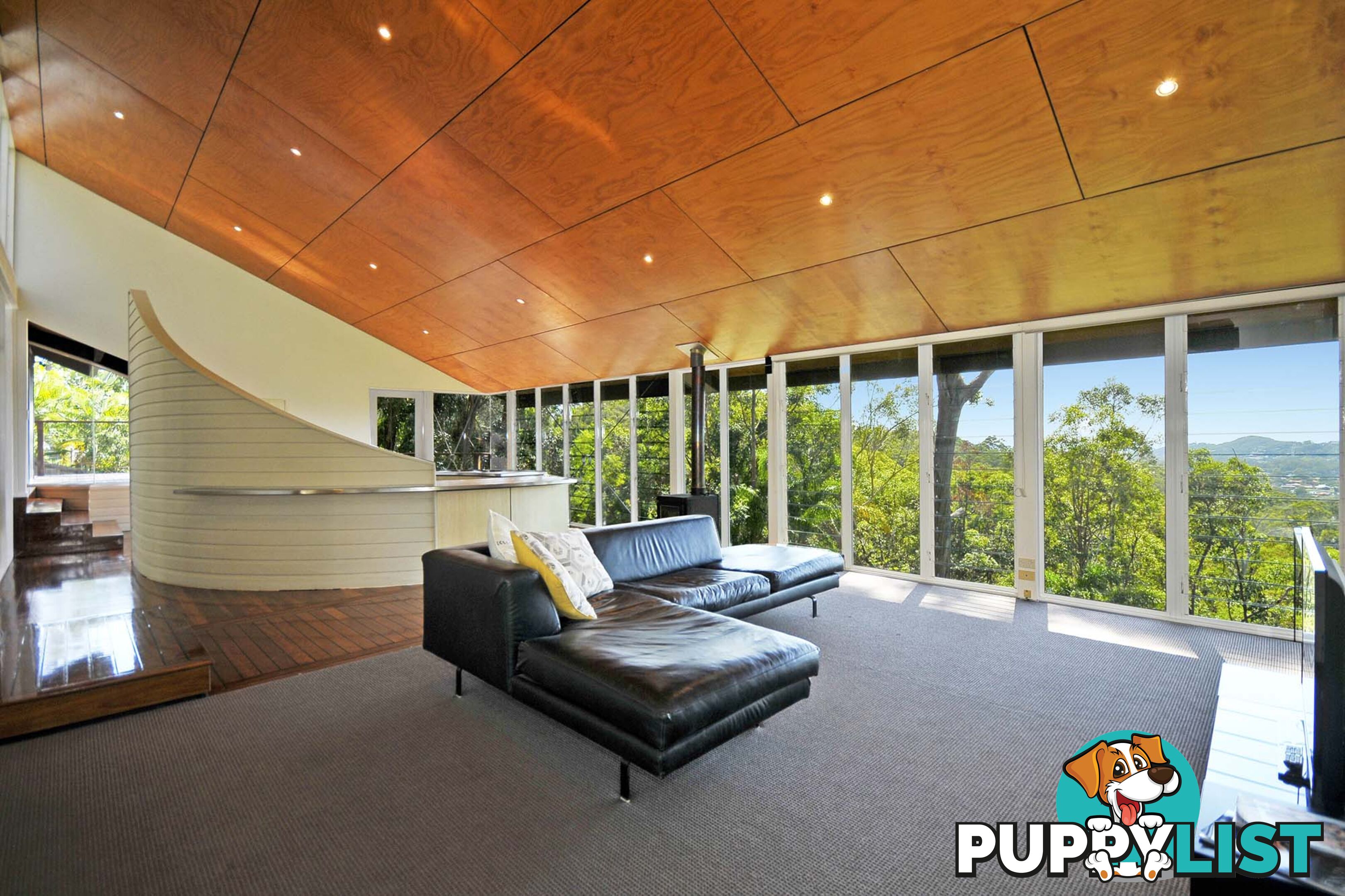 92 Simpsons Road CURRUMBIN WATERS QLD 4223