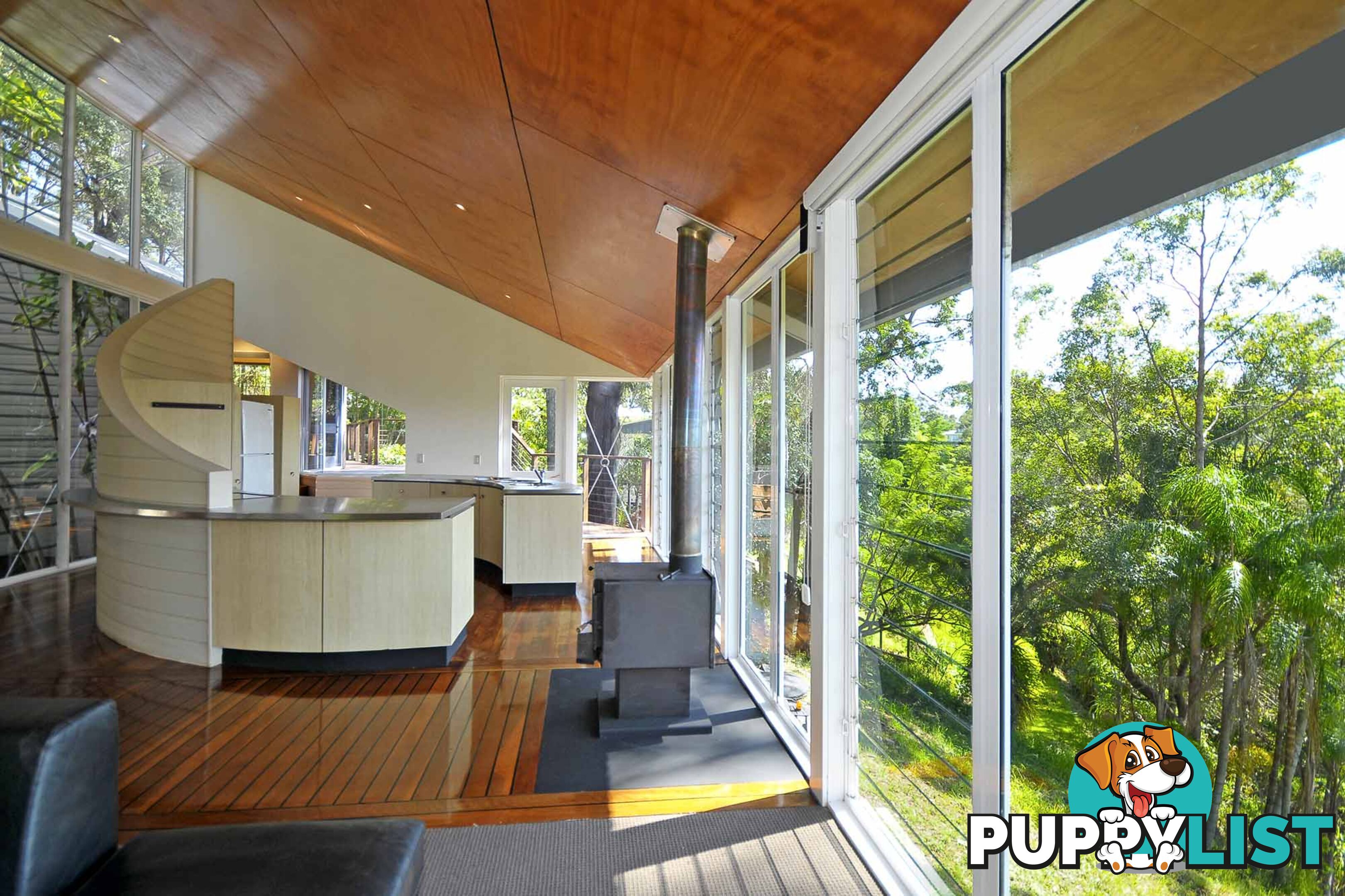 92 Simpsons Road CURRUMBIN WATERS QLD 4223