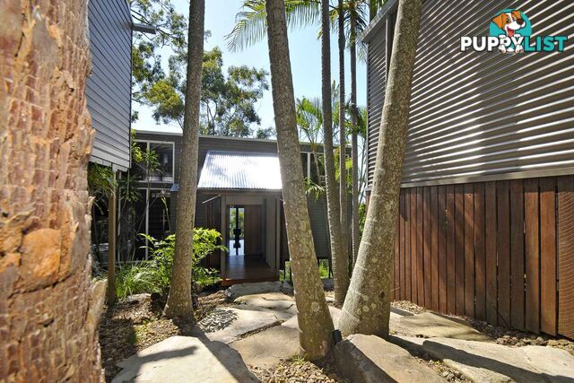 92 Simpsons Road CURRUMBIN WATERS QLD 4223