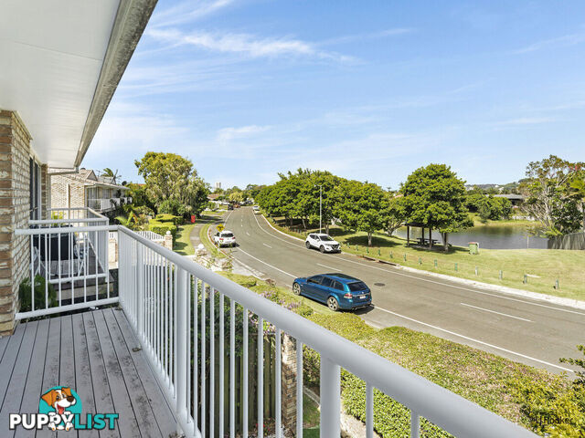 2/9-15 Harrier Drive BURLEIGH WATERS QLD 4220