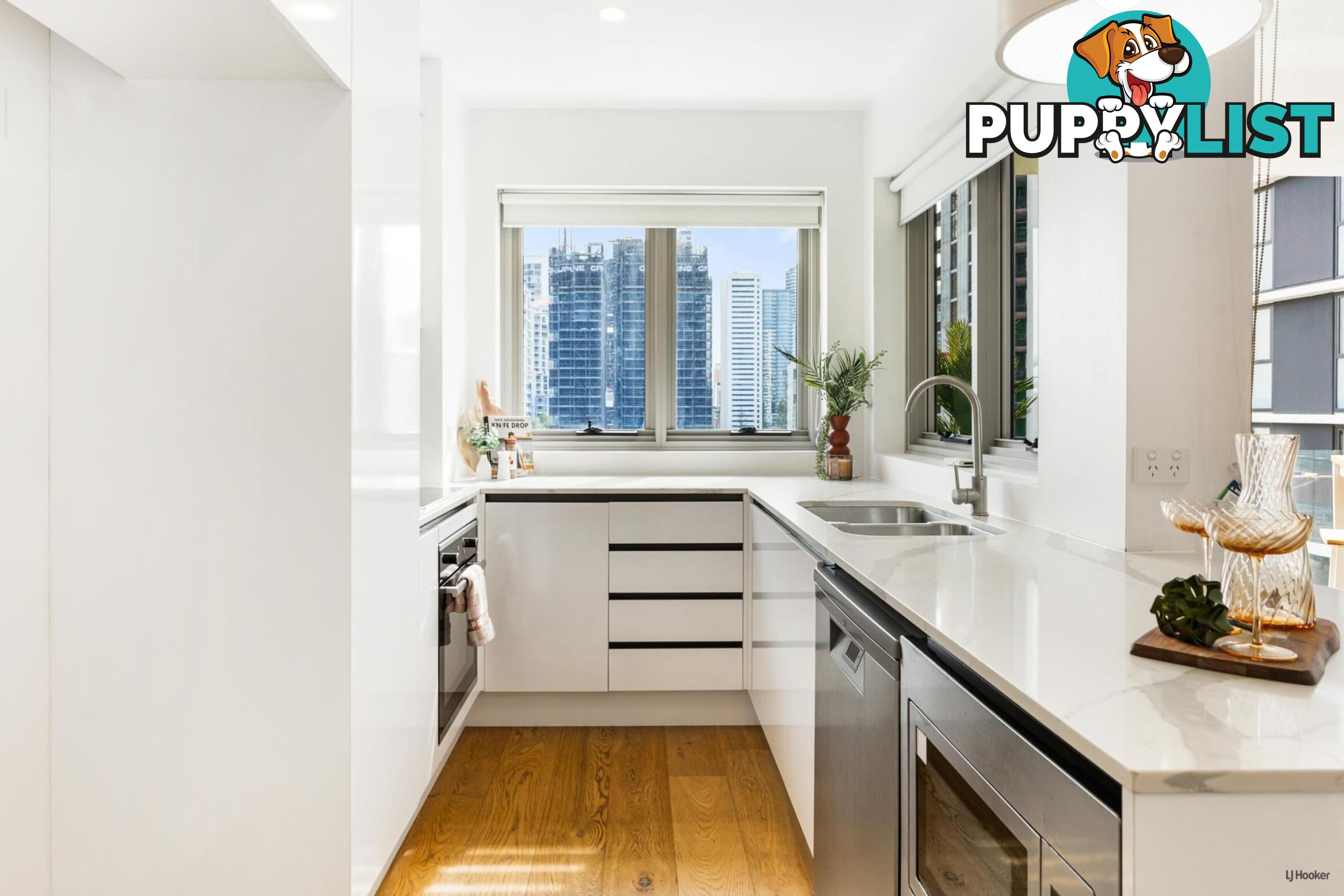 51 Peerless Avenue MERMAID BEACH QLD 4218