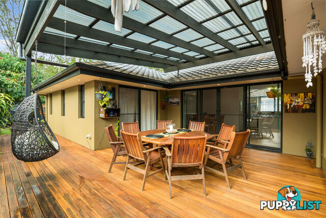 11 Seville Circuit BURLEIGH WATERS QLD 4220