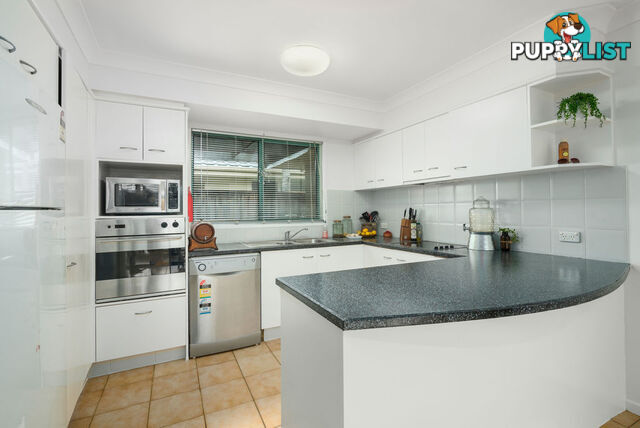 11 Seville Circuit BURLEIGH WATERS QLD 4220