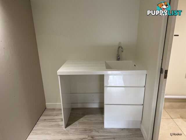 1B Baileys Road TALLAI QLD 4213