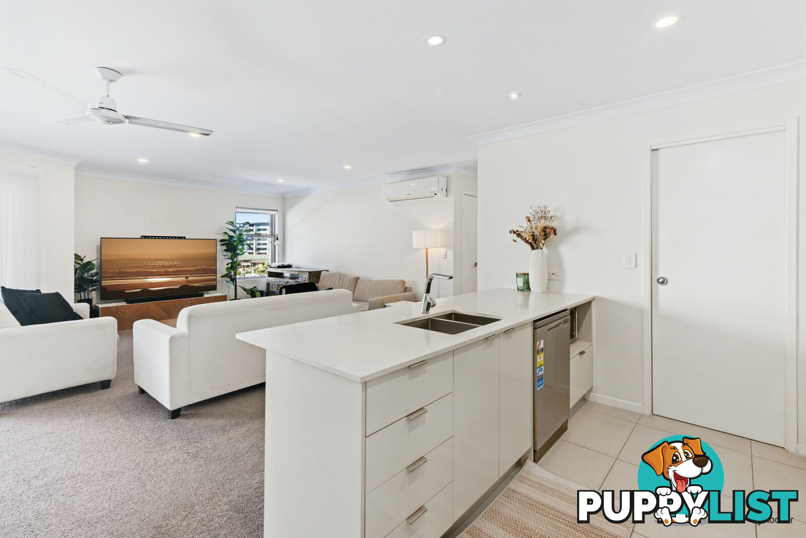 1/1449 Gold Coast Highway PALM BEACH QLD 4221
