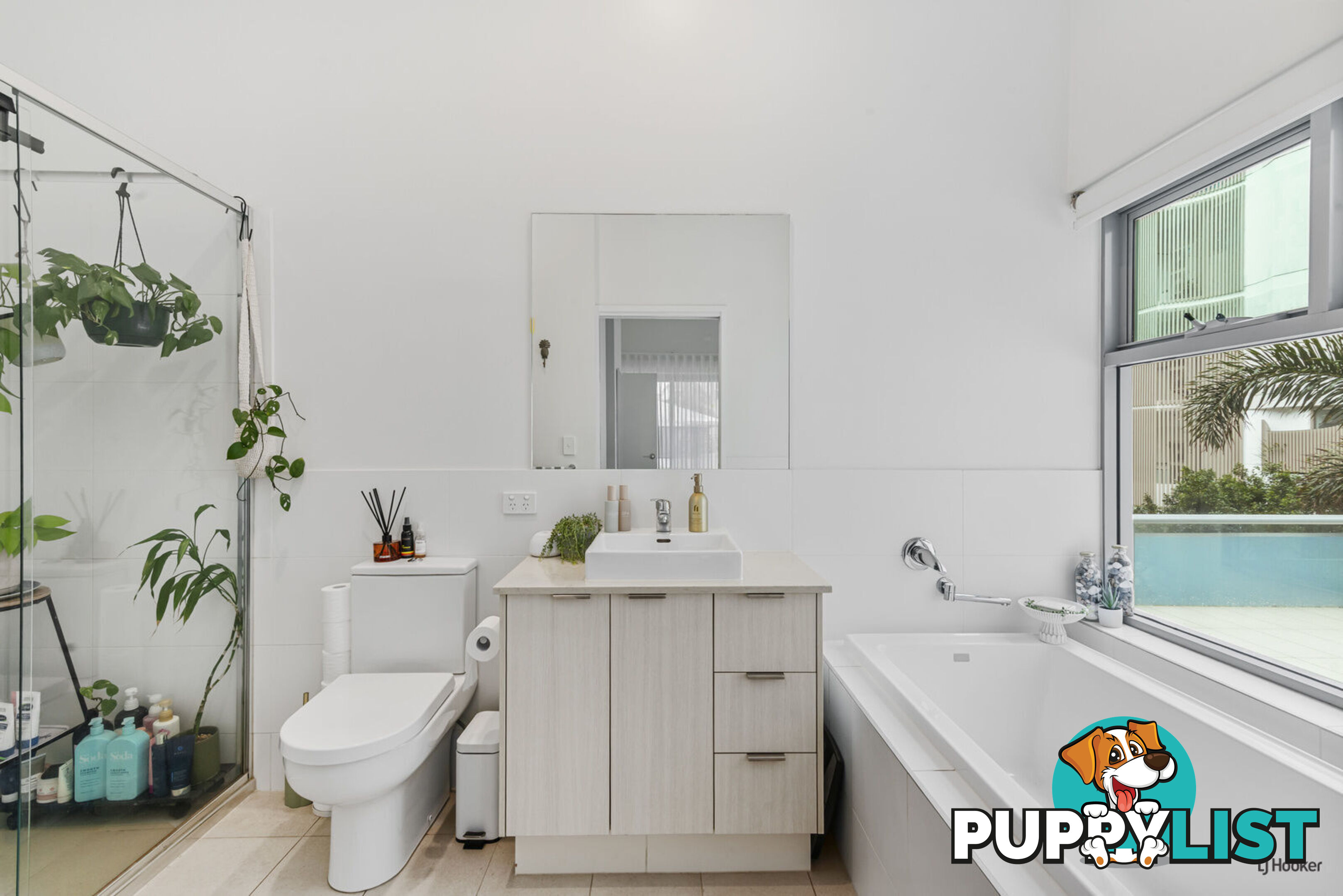 1/1449 Gold Coast Highway PALM BEACH QLD 4221