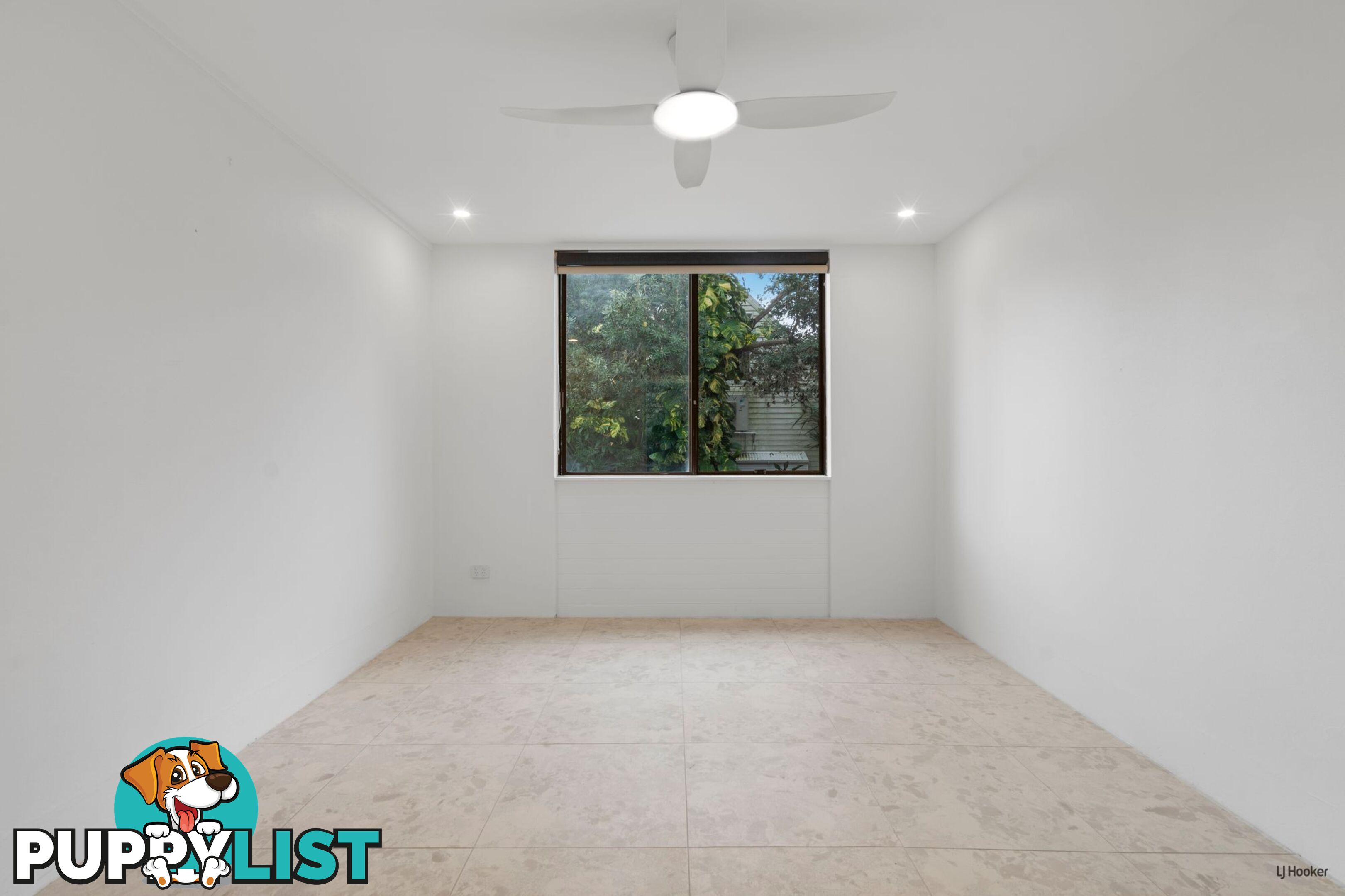 4/999 Gold Coast Highway PALM BEACH QLD 4221