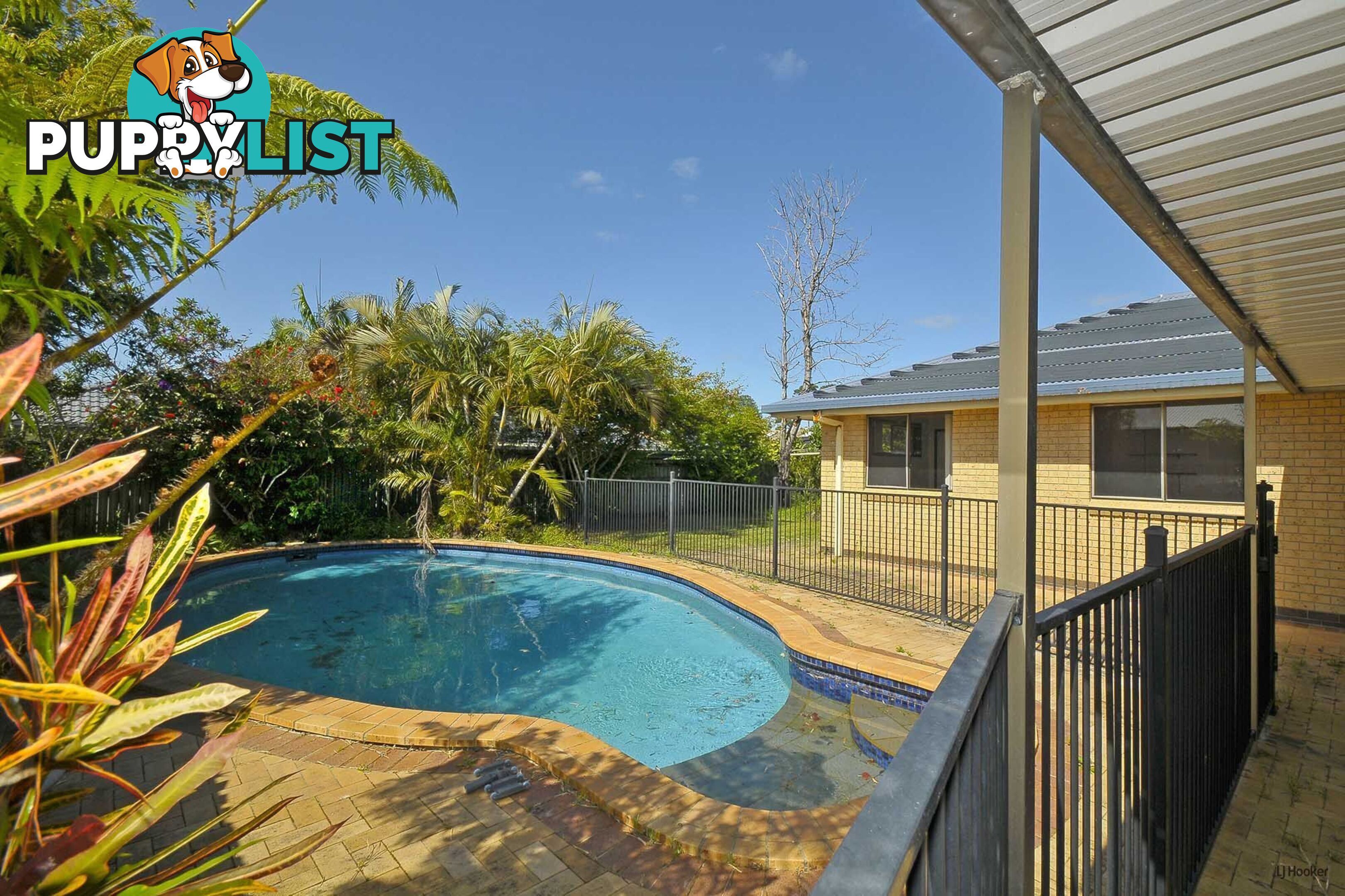 14 Foreshore Close ELANORA QLD 4221