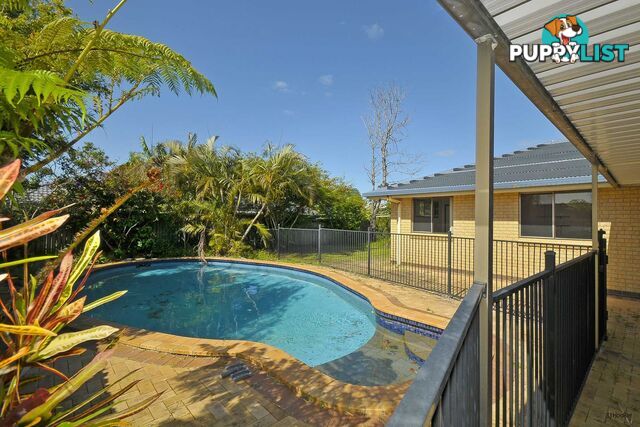 14 Foreshore Close ELANORA QLD 4221