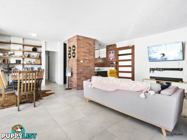 1/32 Powell Crescent COOLANGATTA QLD 4225