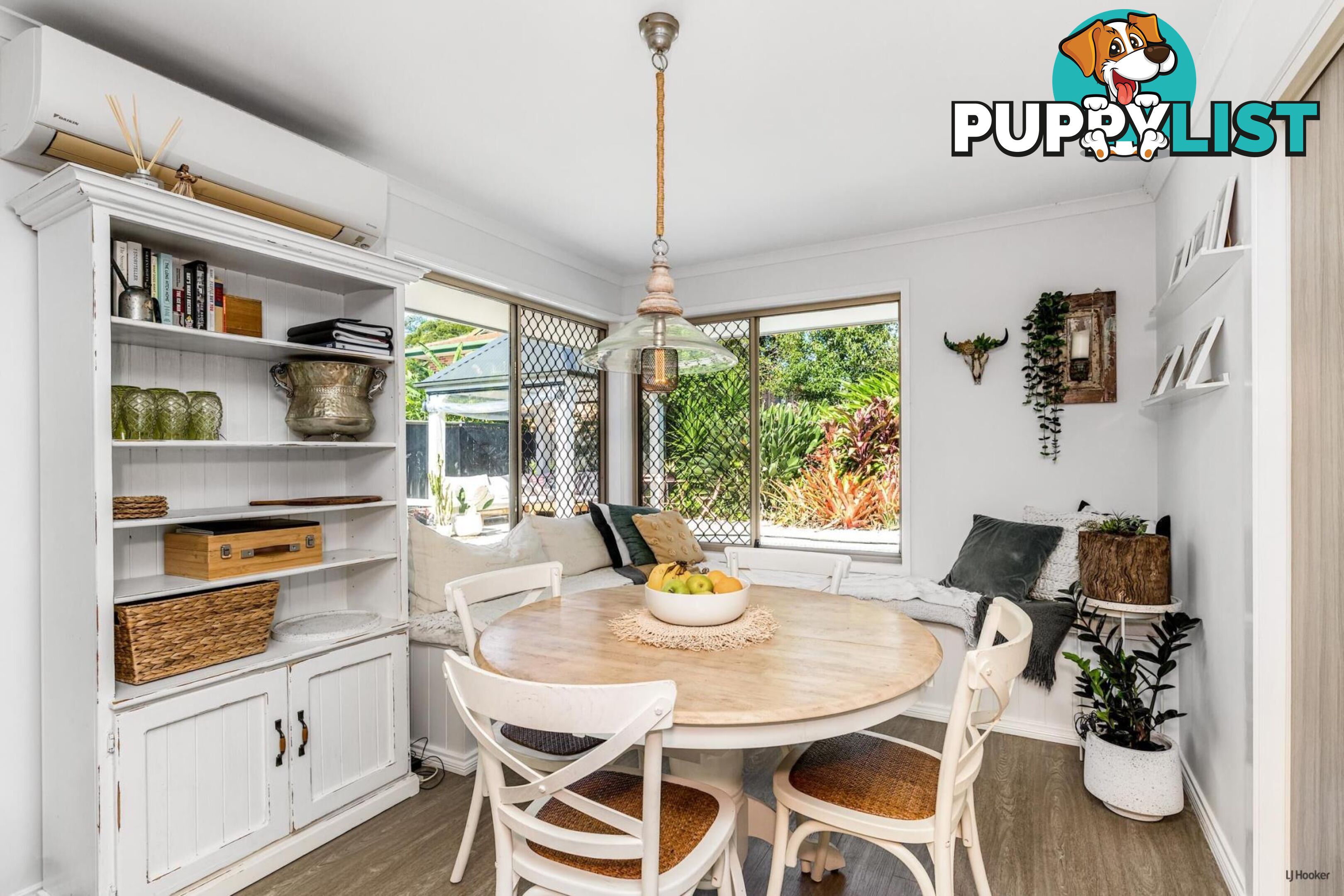 19 Saffron Street ELANORA QLD 4221