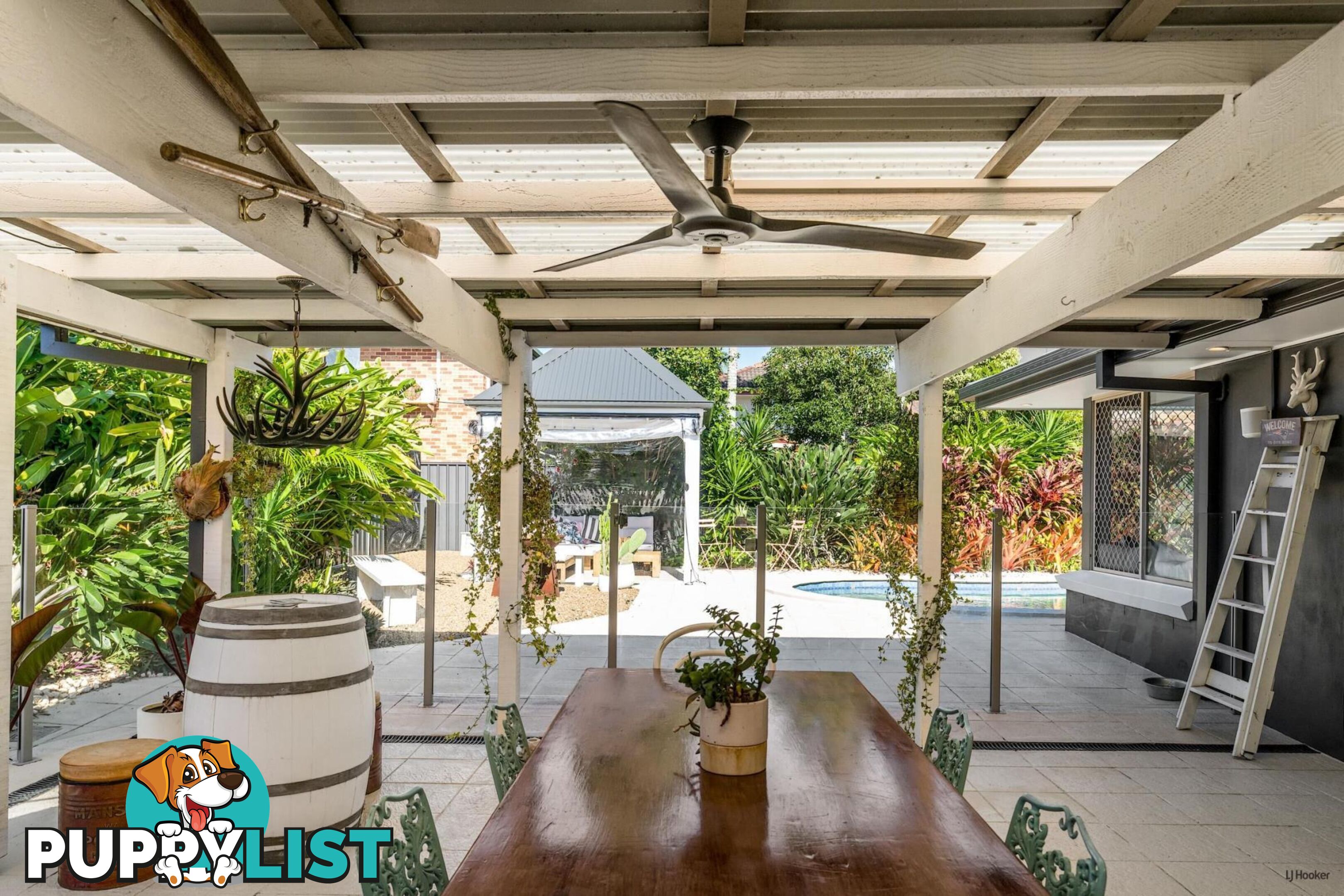 19 Saffron Street ELANORA QLD 4221