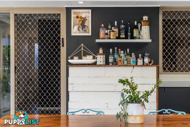 19 Saffron Street ELANORA QLD 4221