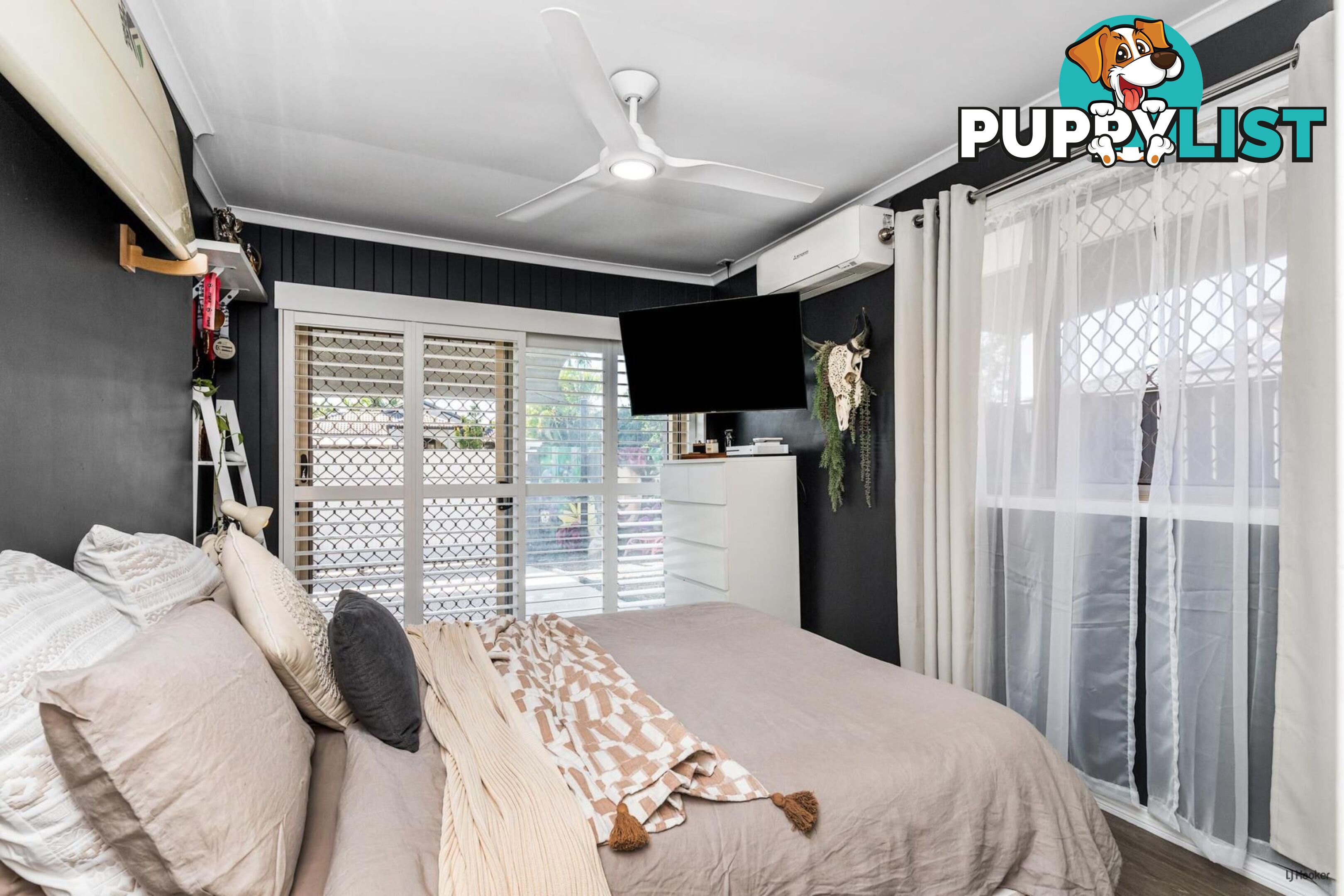 19 Saffron Street ELANORA QLD 4221