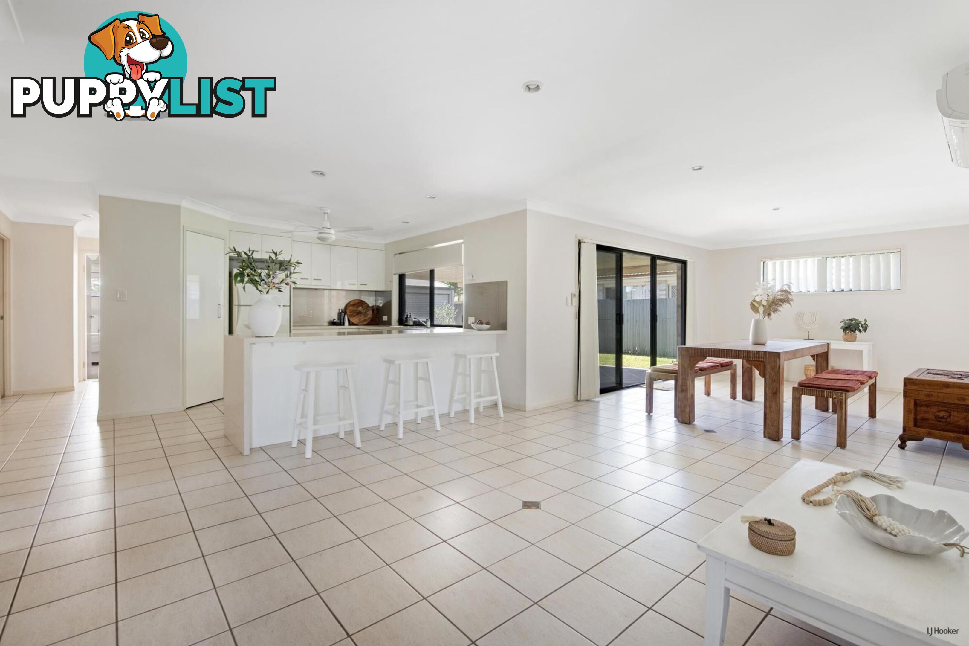 6 Neeson Place CURRUMBIN WATERS QLD 4223