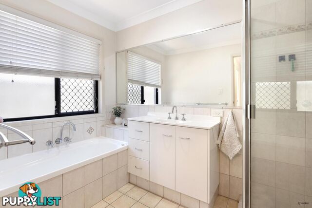 6 Neeson Place CURRUMBIN WATERS QLD 4223