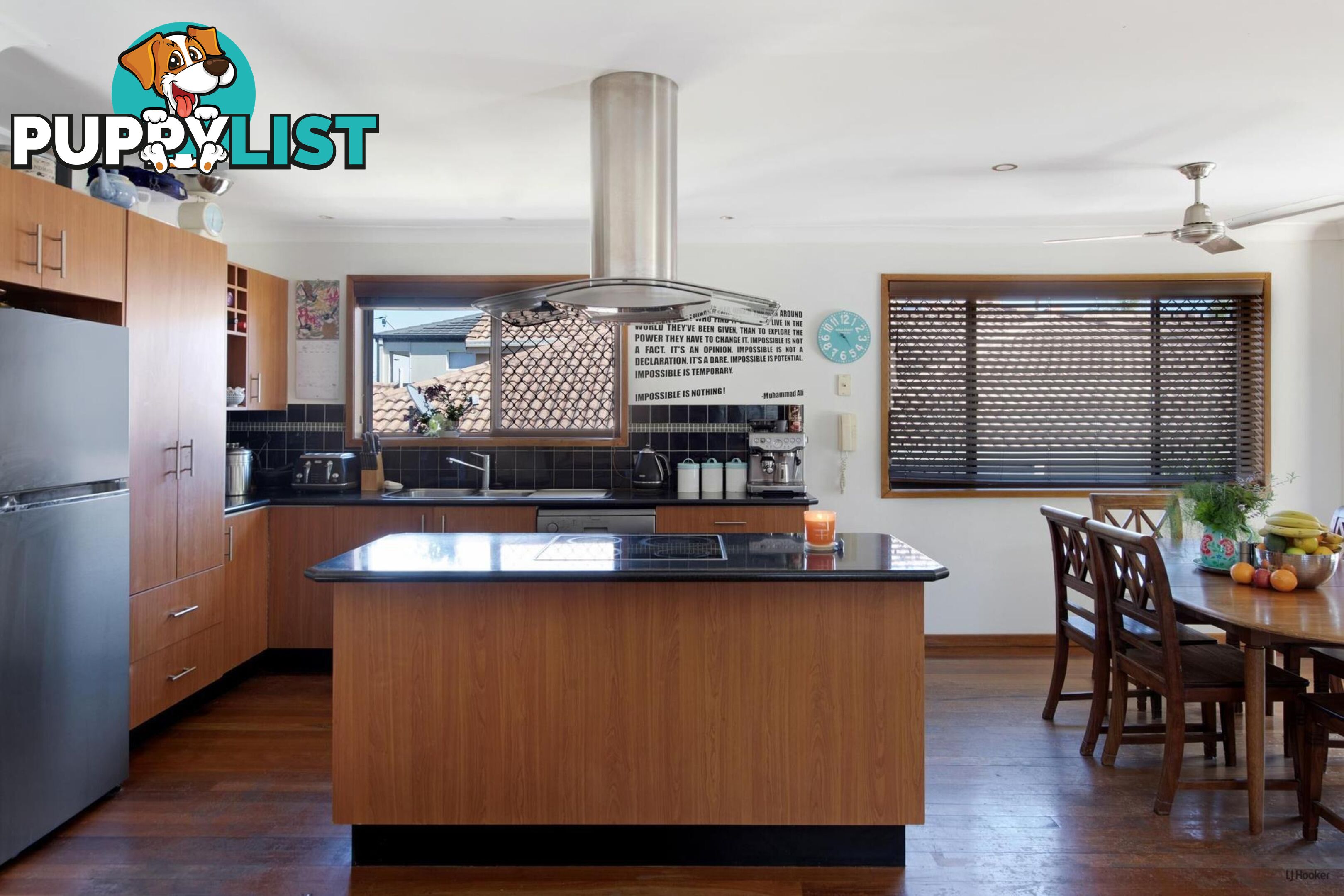 45 Broadwater Street RUNAWAY BAY QLD 4216