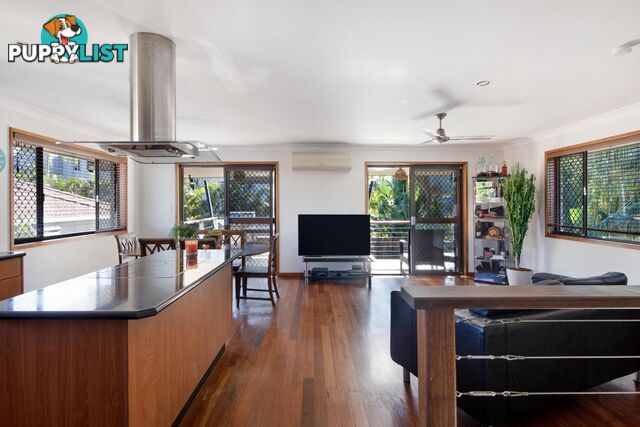45 Broadwater Street RUNAWAY BAY QLD 4216