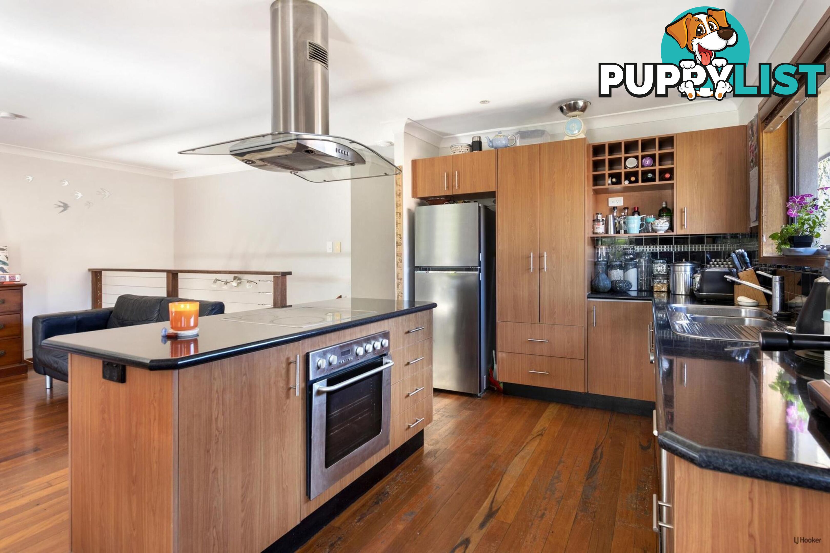 45 Broadwater Street RUNAWAY BAY QLD 4216