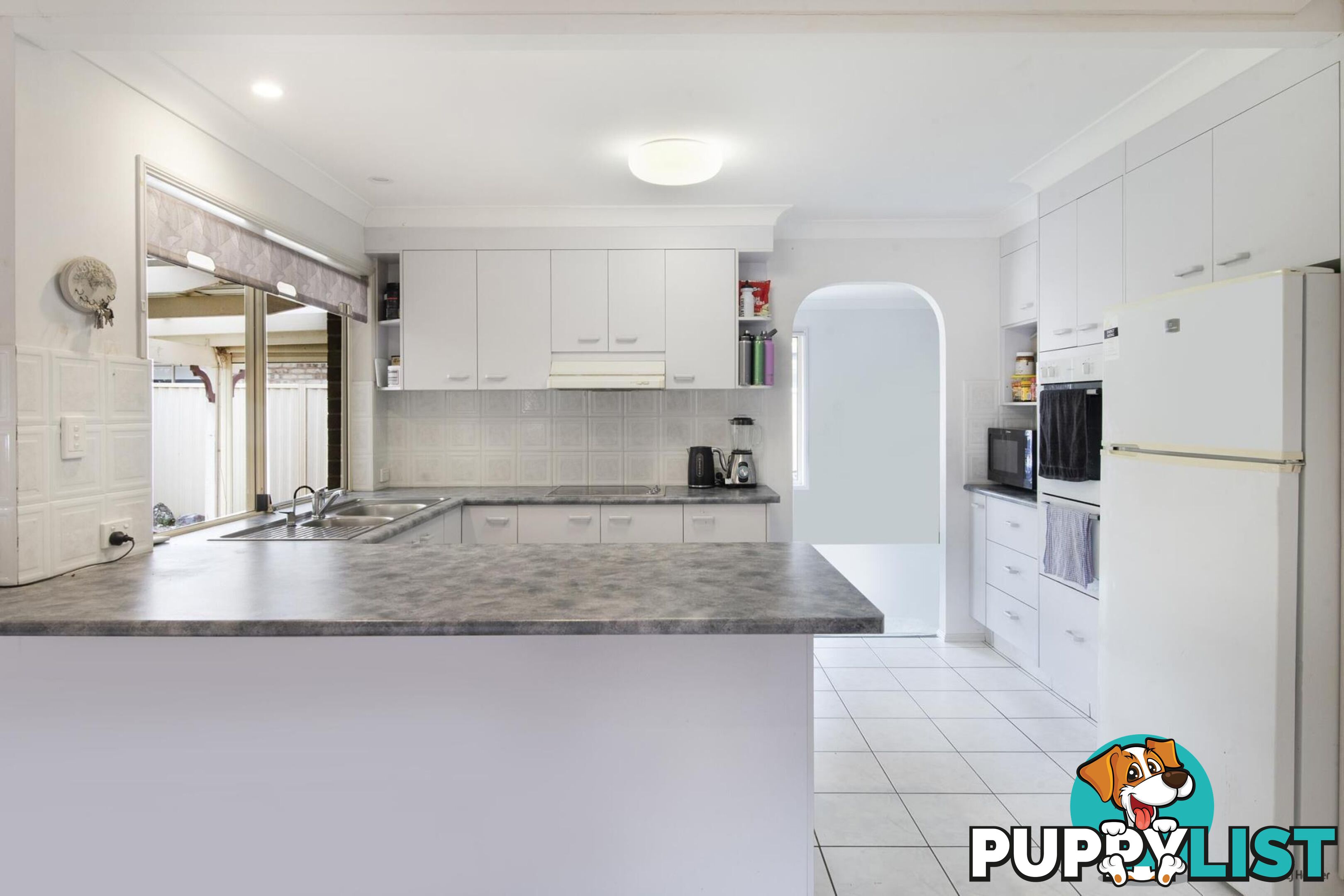 8 Chippendale Crescent CURRUMBIN WATERS QLD 4223