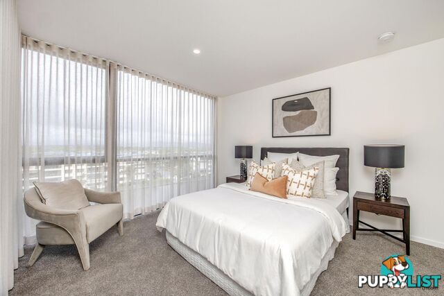 10-12 Sickle Avenue HOPE ISLAND QLD 4212