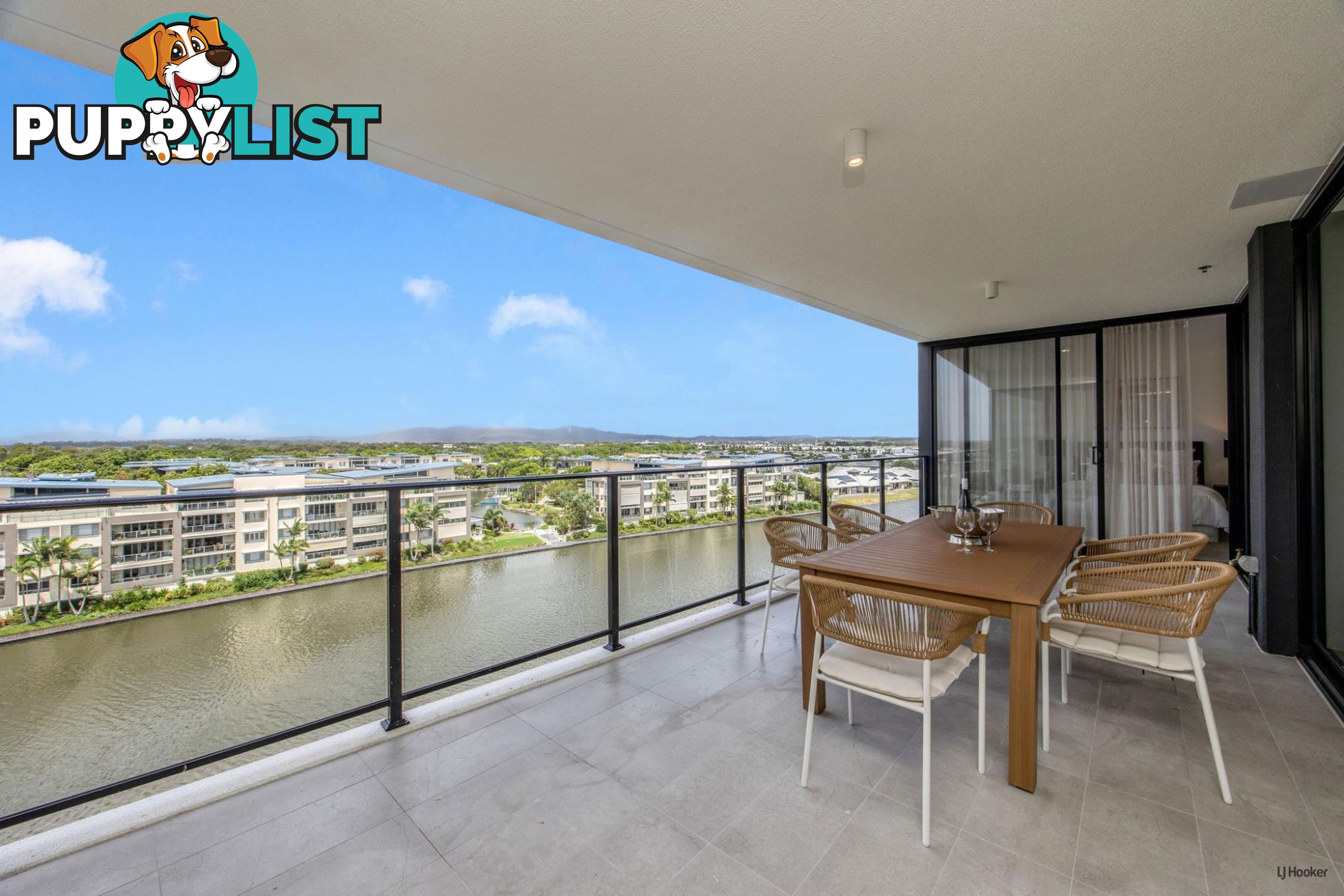10-12 Sickle Avenue HOPE ISLAND QLD 4212