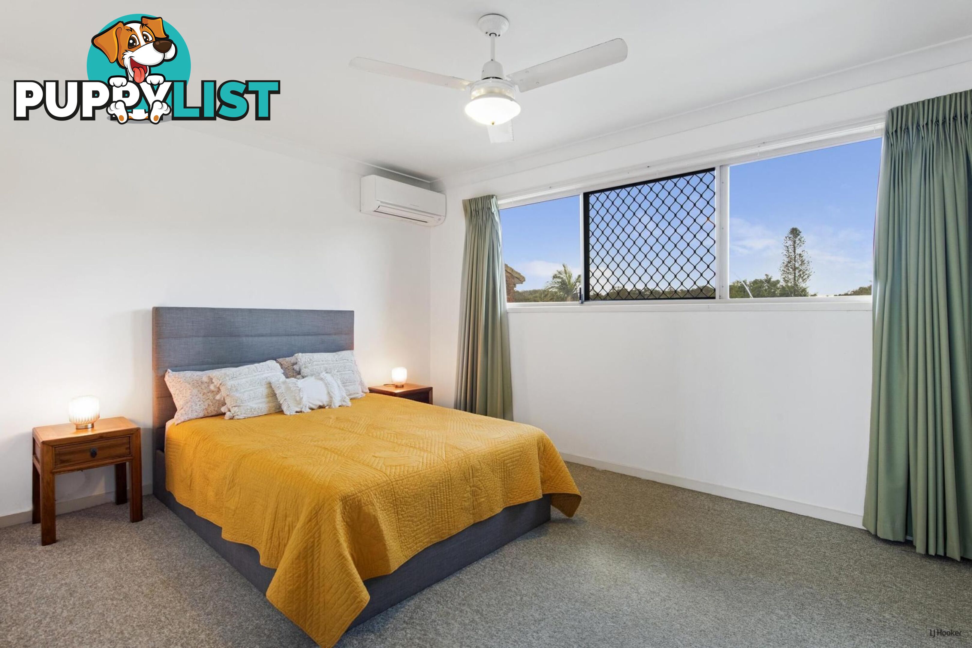 4/18 Bienvenue Drive CURRUMBIN WATERS QLD 4223