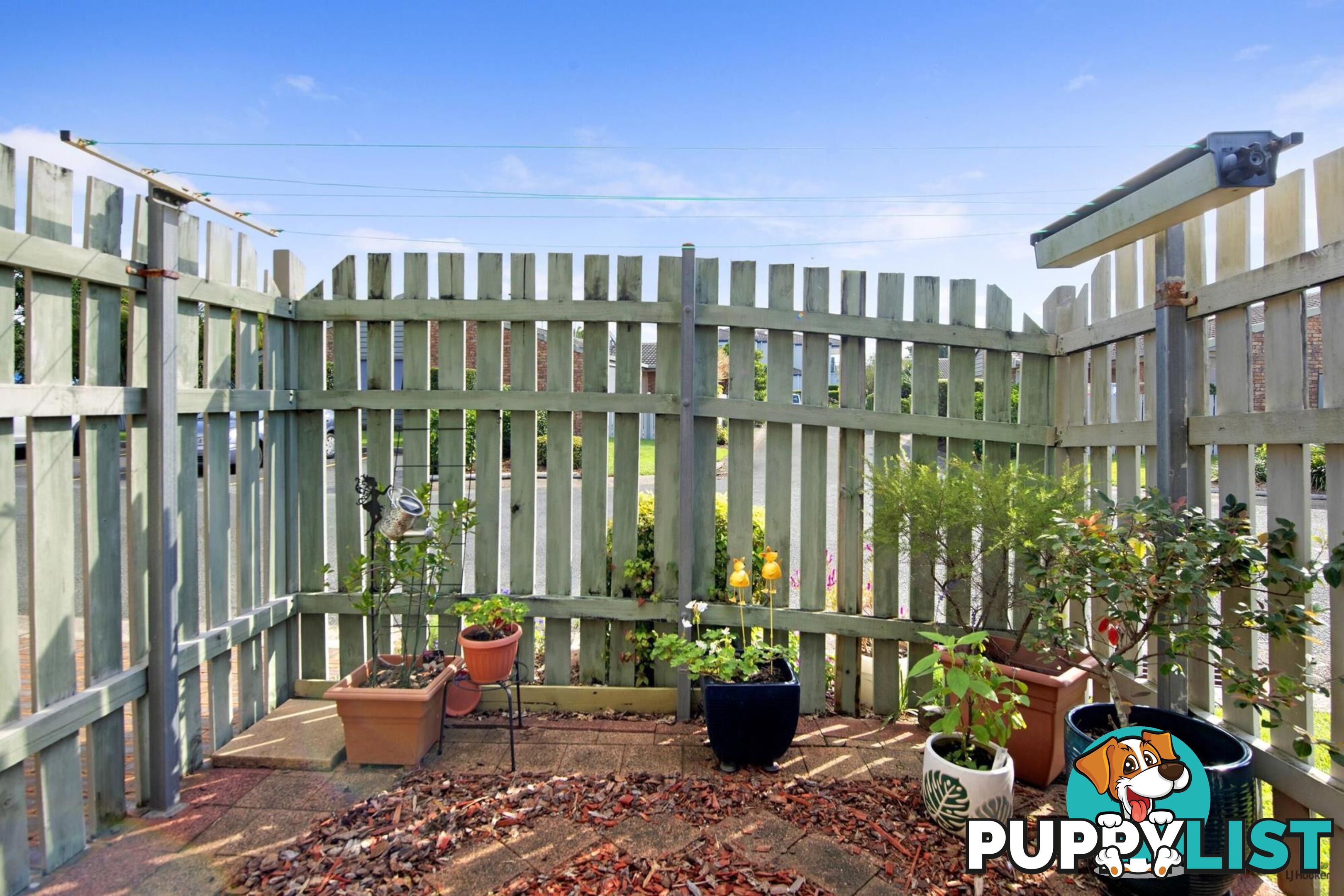 4/18 Bienvenue Drive CURRUMBIN WATERS QLD 4223