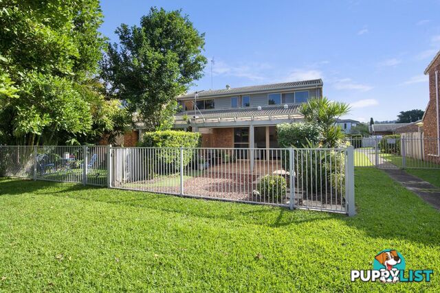 4/18 Bienvenue Drive CURRUMBIN WATERS QLD 4223