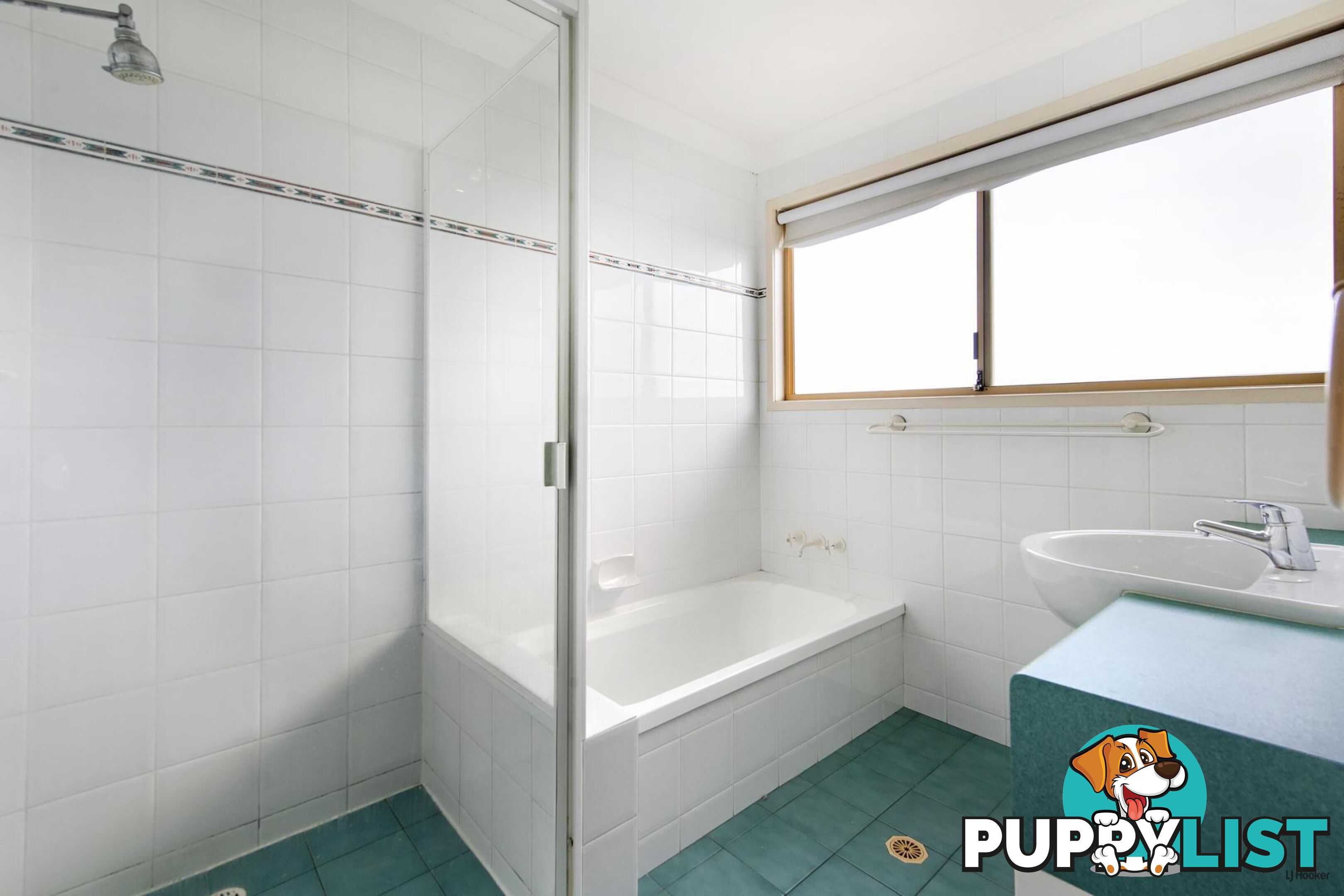 4/18 Bienvenue Drive CURRUMBIN WATERS QLD 4223