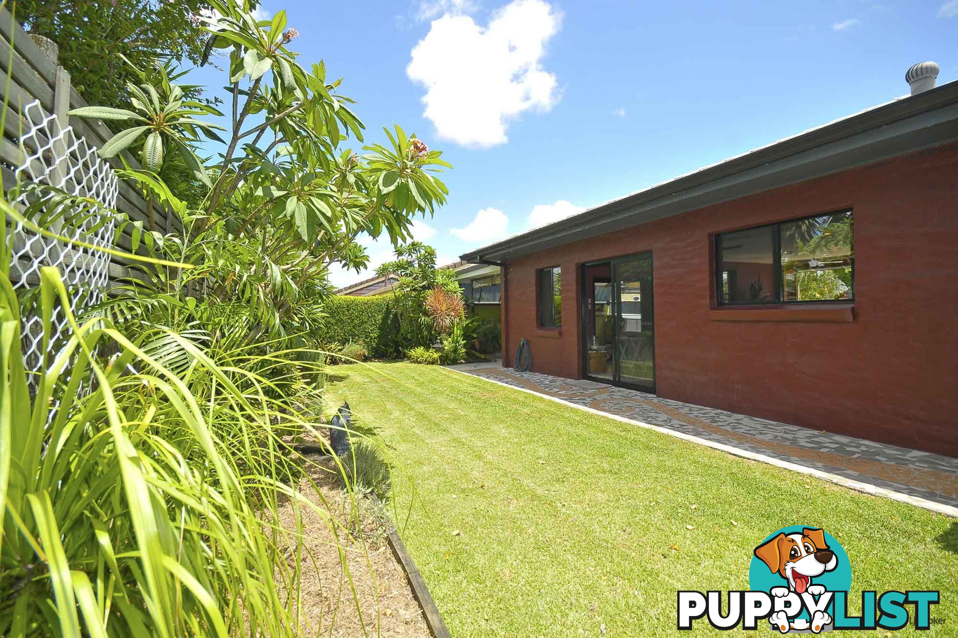 12 Barklya Place PALM BEACH QLD 4221