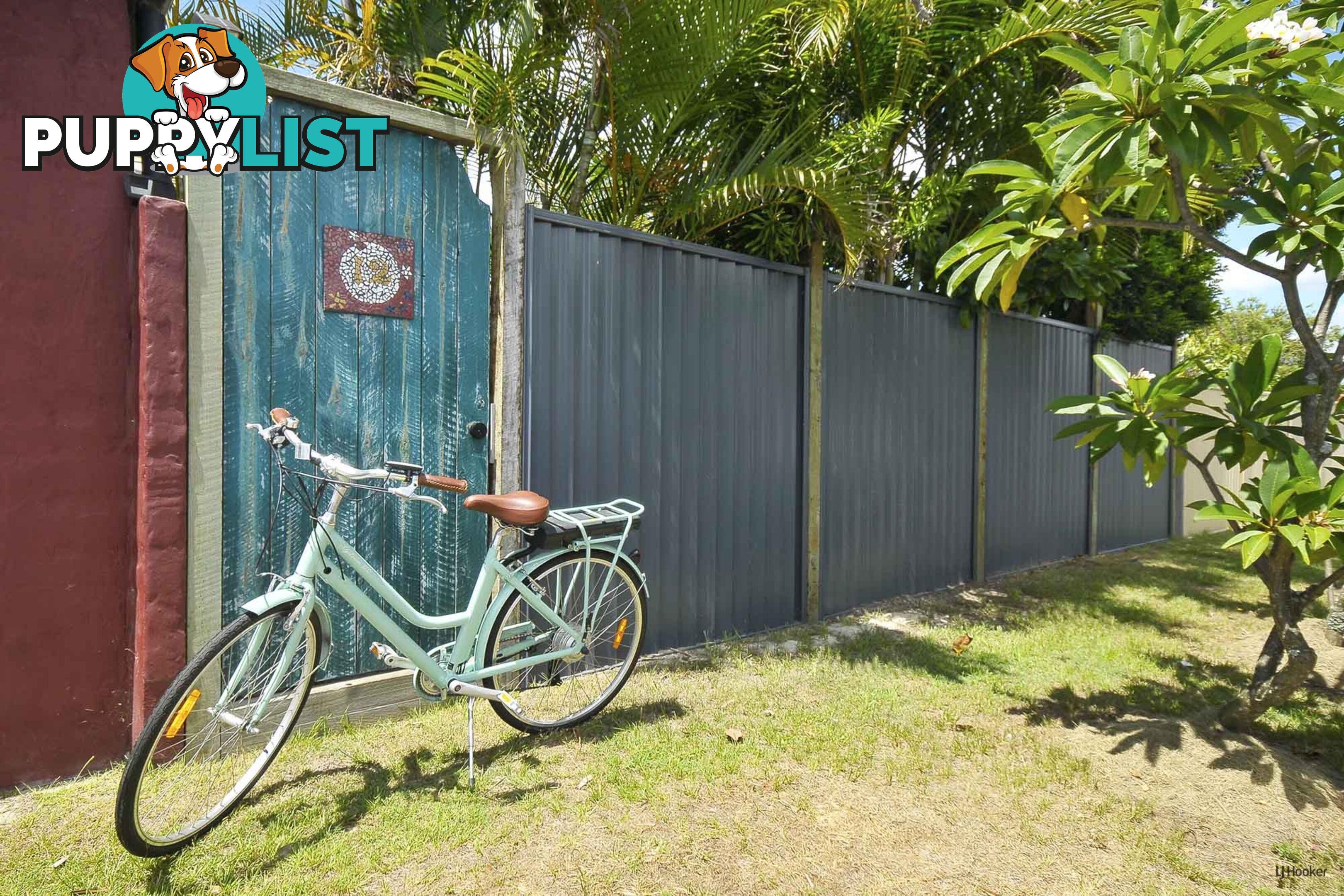 12 Barklya Place PALM BEACH QLD 4221