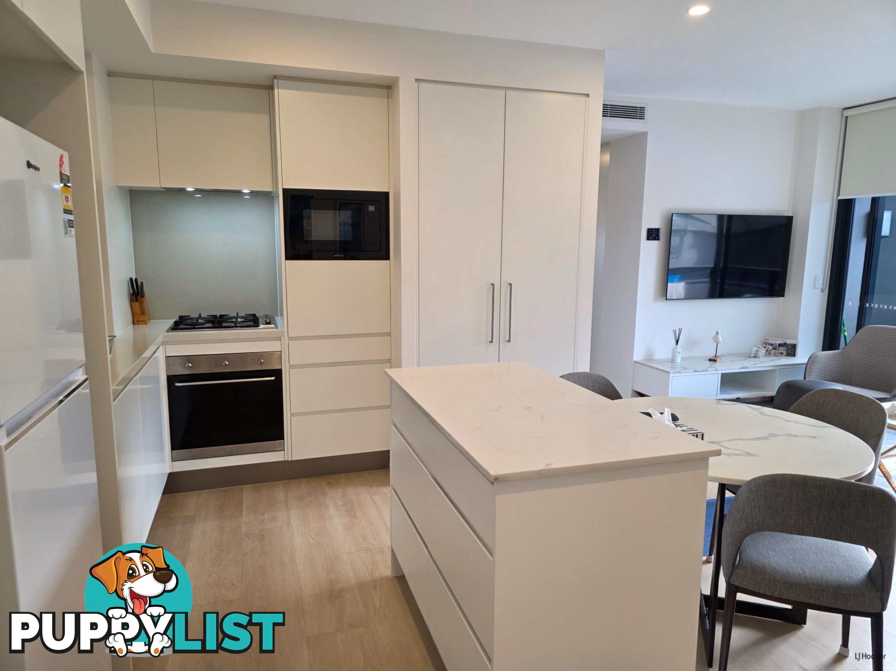 303/9 Norfolk Avenue SURFERS PARADISE QLD 4217