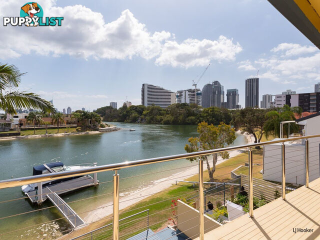 3/23 Hooker Boulevard BROADBEACH WATERS QLD 4218