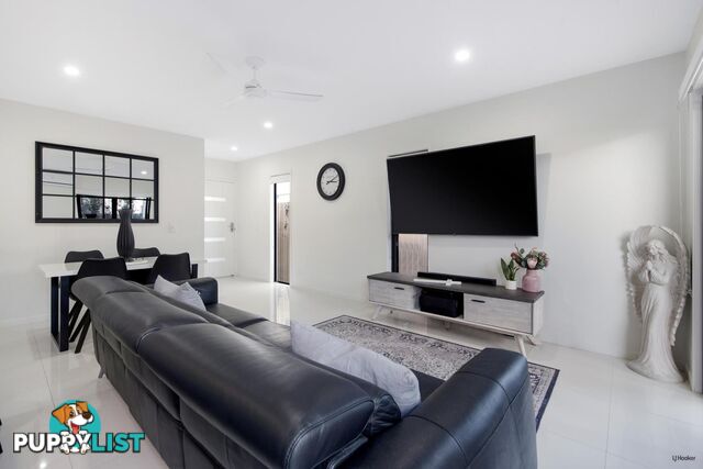 31/7 Angela Way PIMPAMA QLD 4209