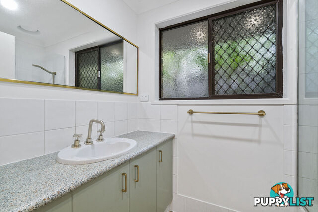 1/68 West Burleigh Road BURLEIGH HEADS QLD 4220