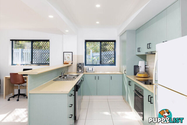 4/7-9 Stapylton Street COOLANGATTA QLD 4225