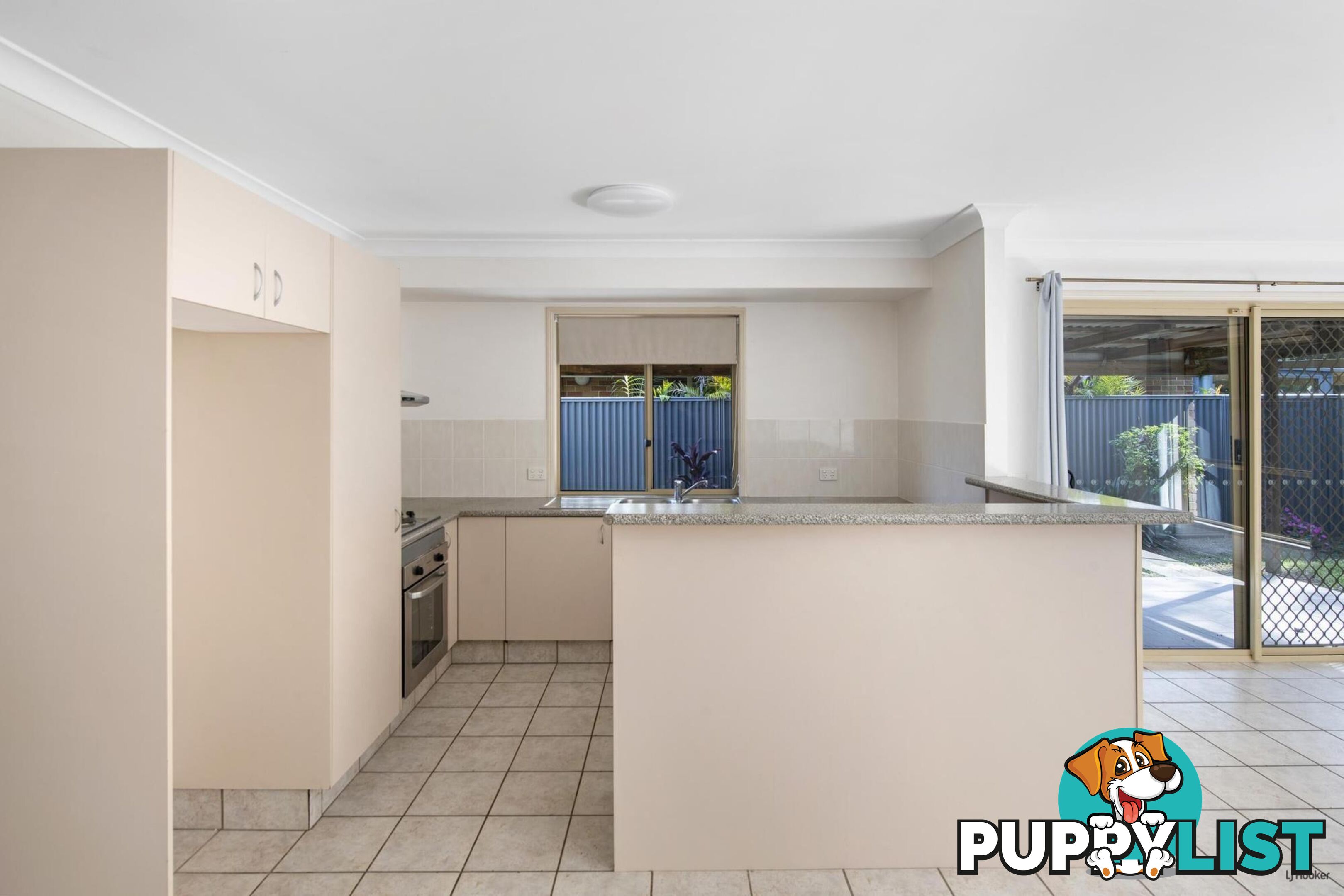 1/21 Mollys Place CURRUMBIN WATERS QLD 4223